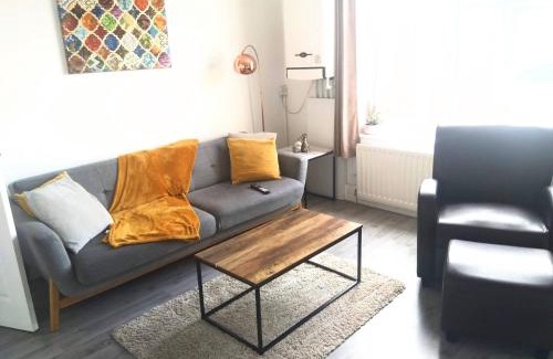 Blyth Apartment | Seabreeze Apartment