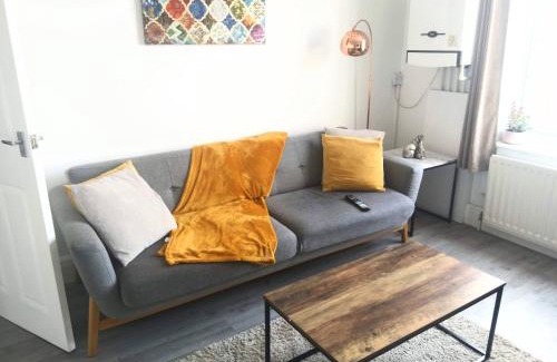 Blyth Apartment | Seabreeze Apartment