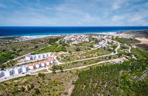 Espartal Apartment | Seabreeze Apartment - Your Beachside Getaway
