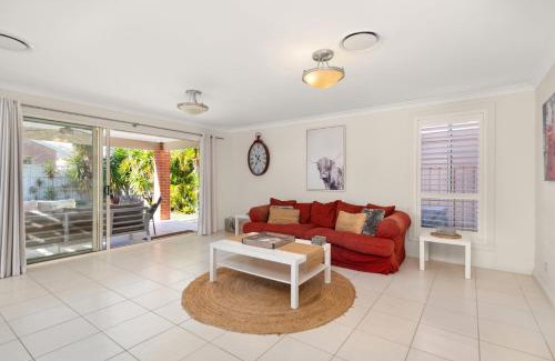 Shoal Bay House | Seabreeze at Shoal Bay