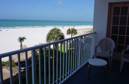 Madeira Beach Condo | Seabreeze Condominiums