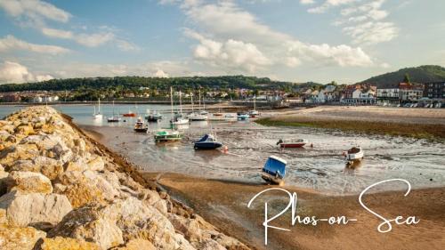 Llanddulas House | Seabreeze Cottage 2 bedroom - Sleeps 6 - Bron-Y-Wendon Holiday Park