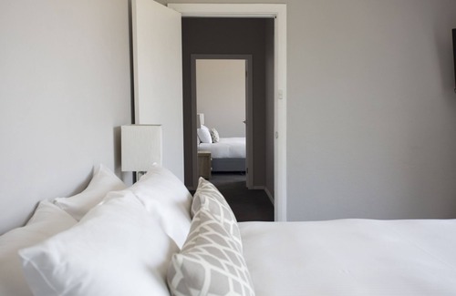 Nelson Bay Hotel | Seabreeze Hotel