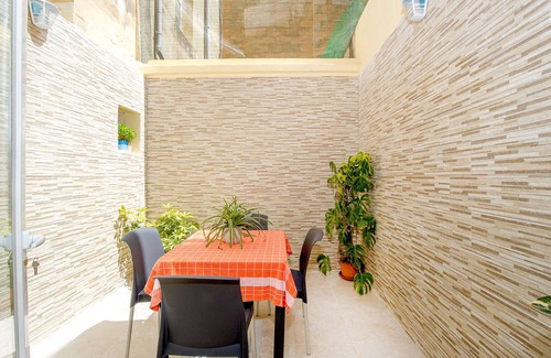 Tower Road House | Seabreeze Townhouse Sliema