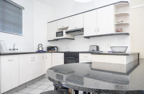 Margate Beach Apartment | Seabrook 305 Margate RSA