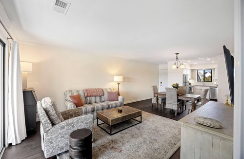 Seabrook Island Condo | Seabrook Condo with Tennis View! Club and Pool Access!