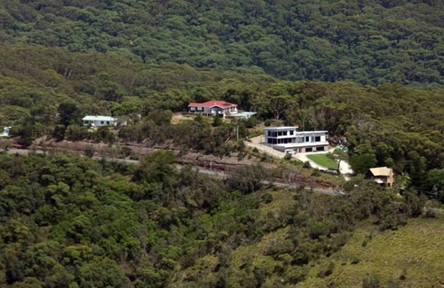Otford House | "Seacliff" - Luxury clifftop beach house