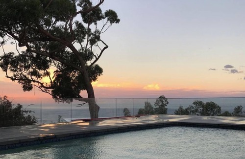 Otford House | "Seacliff" - Luxury clifftop beach house