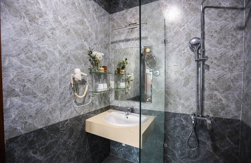 Ngu Hanh Son Hotel | SeaColor Beachstay Danang Hotel Haviland