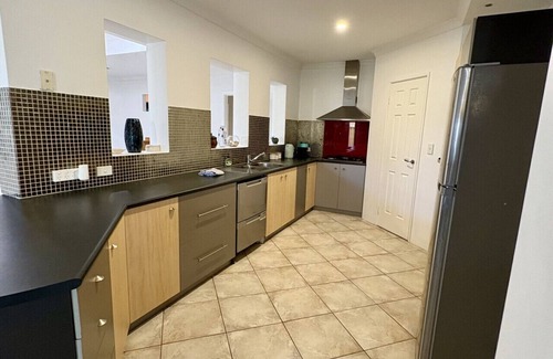 Dalyellup House | Seacrest – Luxurious Holiday Home