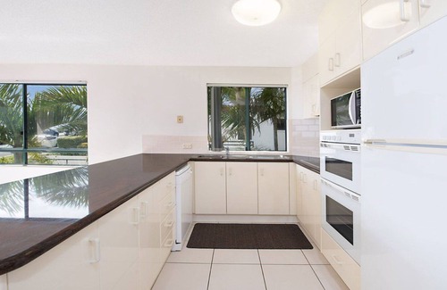 Moffat Beach Apartment | Seacrest Unit 1 Moffat Beach QLD