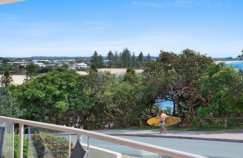 Moffat Beach Apartment | Seacrest Unit 1 Moffat Beach QLD