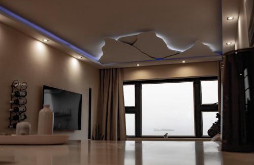 West Beach Apartment | Seacret Whale