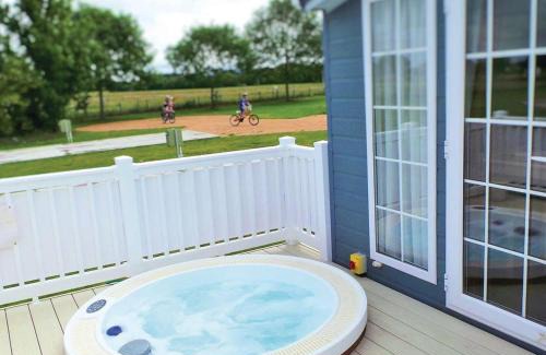 Bridport Resort | Seadown Park