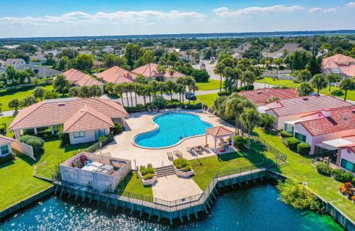 Butler Beach House | Seafaring Sweetness