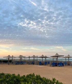 Al Ahyaa Apartment | Seafront apartment G311