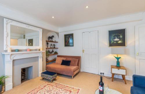 Littlehampton Apartment | Seafront Apartment Private Garden & Free Parking