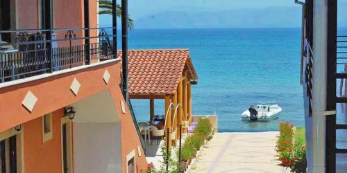 Kavos Apartment | Seafront Apartments