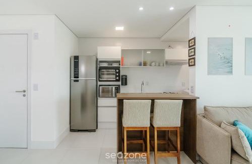 Itacolomi Apartment | Seafront condominium with pool - SHC