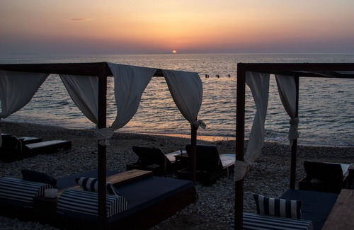 Acharavi Apartment | Seafront family Apartments within huge lawn grounds close to the resort center!