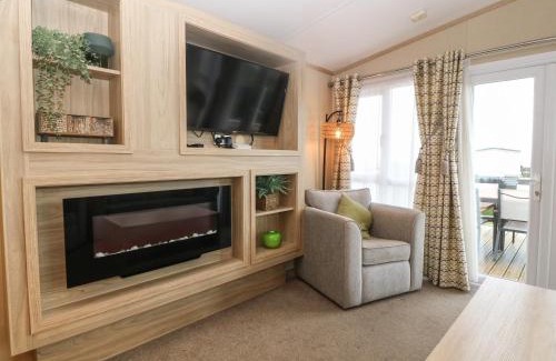 Rhyd-y-clafdy House | Seafront Holiday Home 2