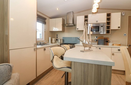 Rhyd-y-clafdy Cottage | Seafront Holiday Home 2