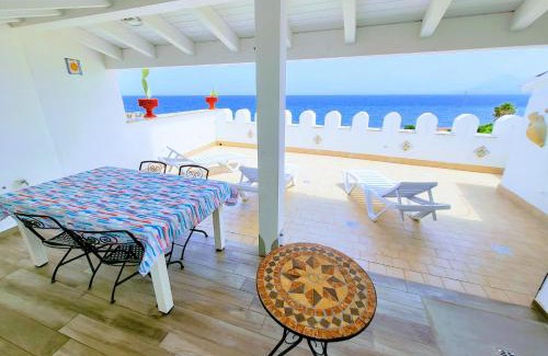 Porticello Apartment | Seafront House Gabbiano Azzurro