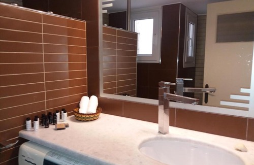 Karystos Apartment | Seafront house