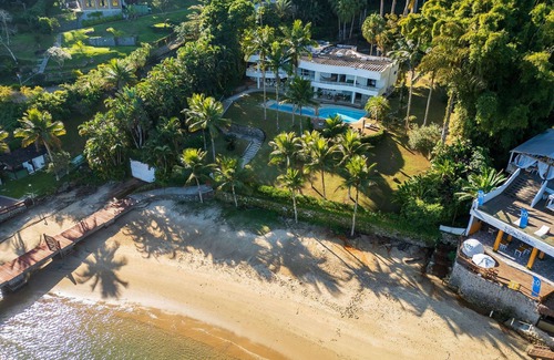 Vila Velha Villa | Seafront house in Angra dos Reis - Ang005