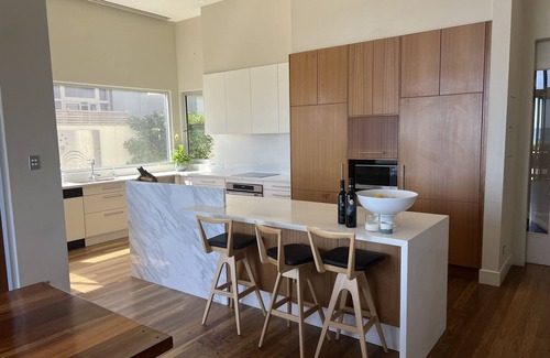 Henley Beach House | Seafront Luxury close to nGrange Golf