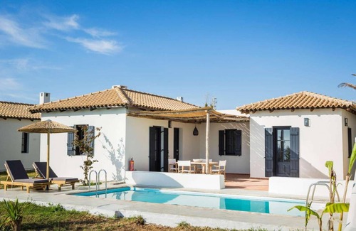 Kounopetra Villa | Seafront Prime Waves