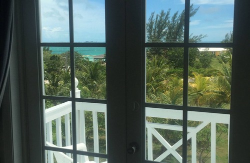Spanish Wells House | Seafront, Spanish wells , Russell Island, Spanish Wells, Eleuthera, water access