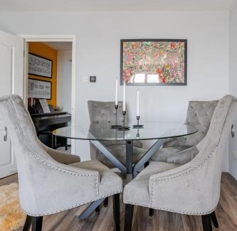 Folkestone House | Seafront townhouse in Sandgate