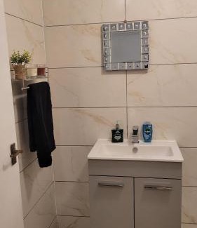 Gravesend Apartment | Seafront view Apartment