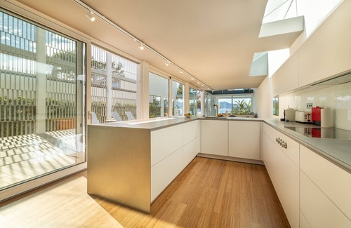 Mallorca Island Villa | Seafront Villa Sunset Alcudia