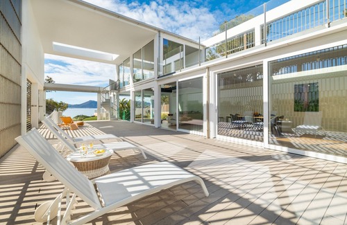 Mallorca Island Villa | Seafront Villa Sunset Alcudia