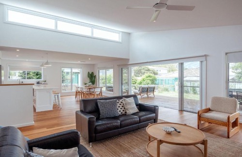 Narrawallee House | Seaglass Beach House