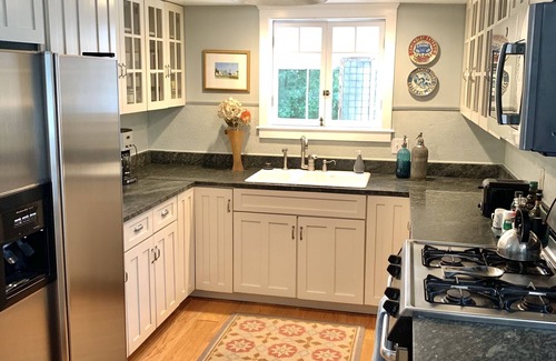 Katama House | 'Seaglass Cottage' in Katama, near Edgartown and South Beach