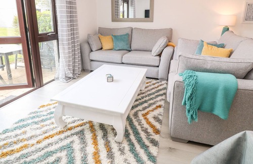 Maenporth Cottage | SEAGLASS, family friendly, with pool in Maenporth, Cornwall