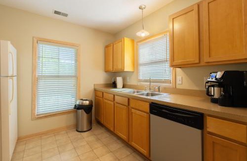 Douglas House | Seaglass Haven-downtown Douglas and close to beach