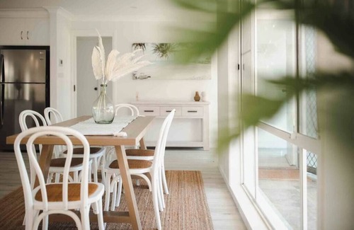 Culburra Beach House | Seagrass Summary: Dis