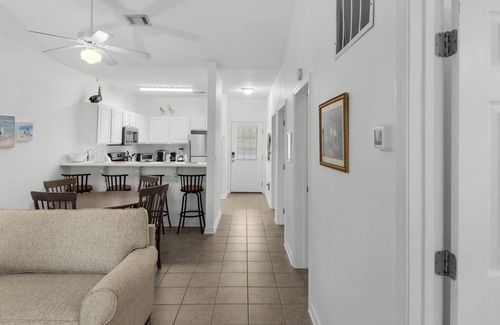 Seagrove Beach Condo | Seagrove 2BR Near Lake & Beach + Free Tickets: Bikes, Dolphin Cruise & More!
