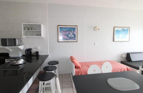 Margate Beach Apartment | Seagull 305