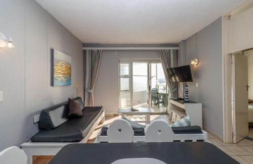 Margate Beach Apartment | Seagull 507
