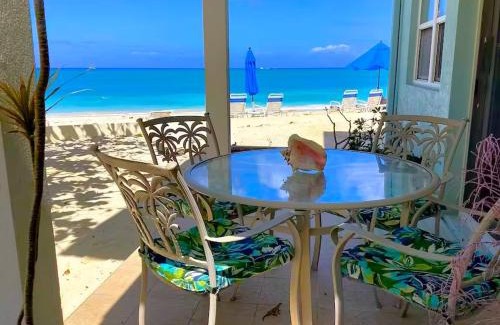 Seven Mile Beach Apartment | Seagull Condominiums Unit # 1