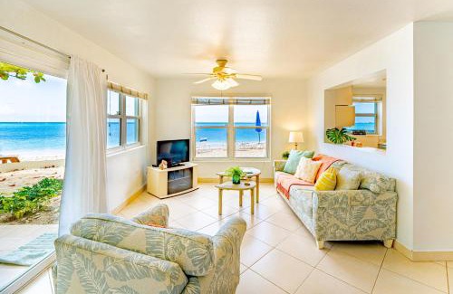 Seven Mile Beach Apartment | Seagull Condominiums Unit # 1