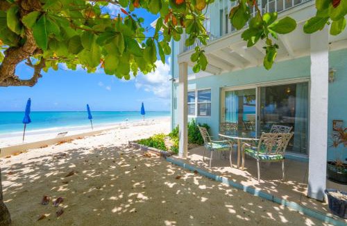 Seven Mile Beach Apartment | Seagull Condominiums Unit # 1