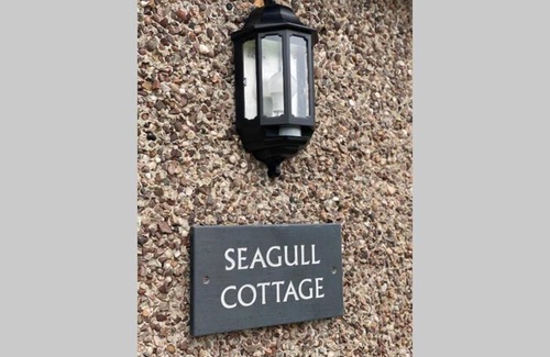Holyhead House | Seagull Cottage