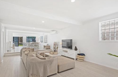 Shoal Bay House | Seahaven Unit 1 Shoal Bay Road 81