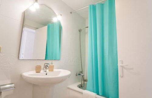 Blanes Apartment | SeaHomes Vacations - Seafront Apt in Blanes with PKG